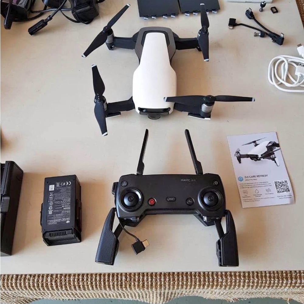 DJI Mavic Air Black and White Drone Set